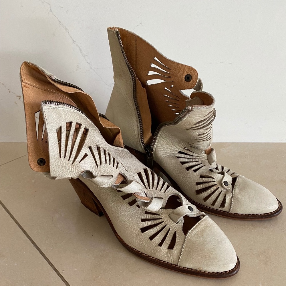 Veracruz Artisans Sundance Mallory Cutout Ivory Leather Cowgirl Boots Size 7,5-8